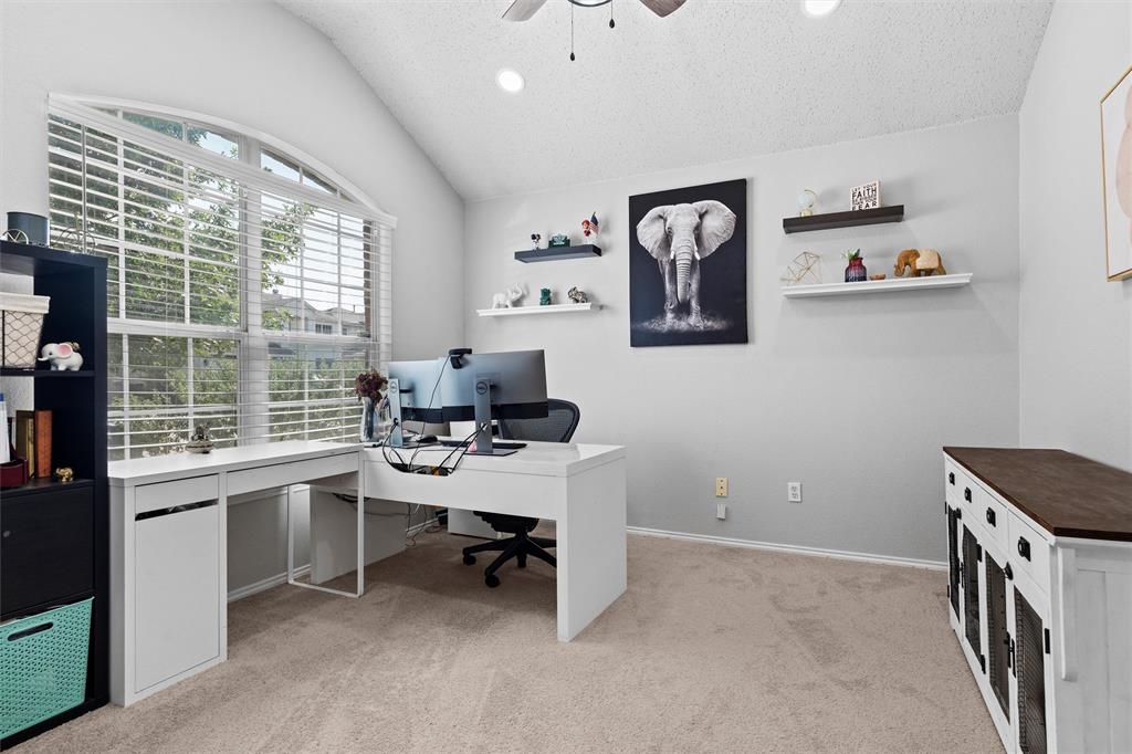 925 Gillon Drive