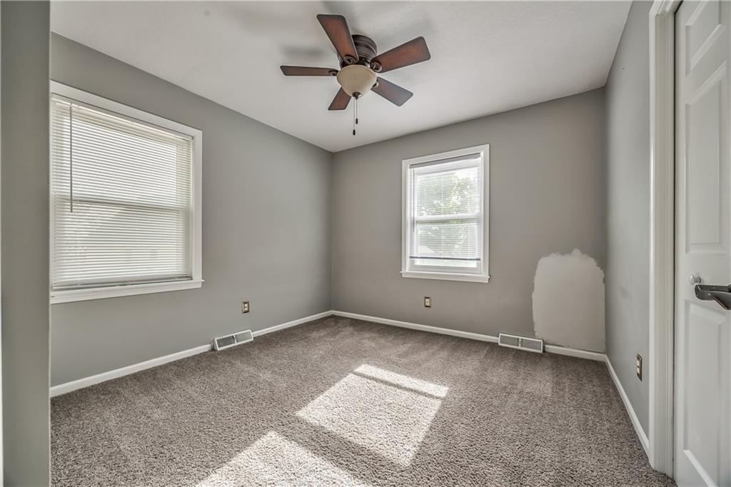 529 SW Windmill Lane