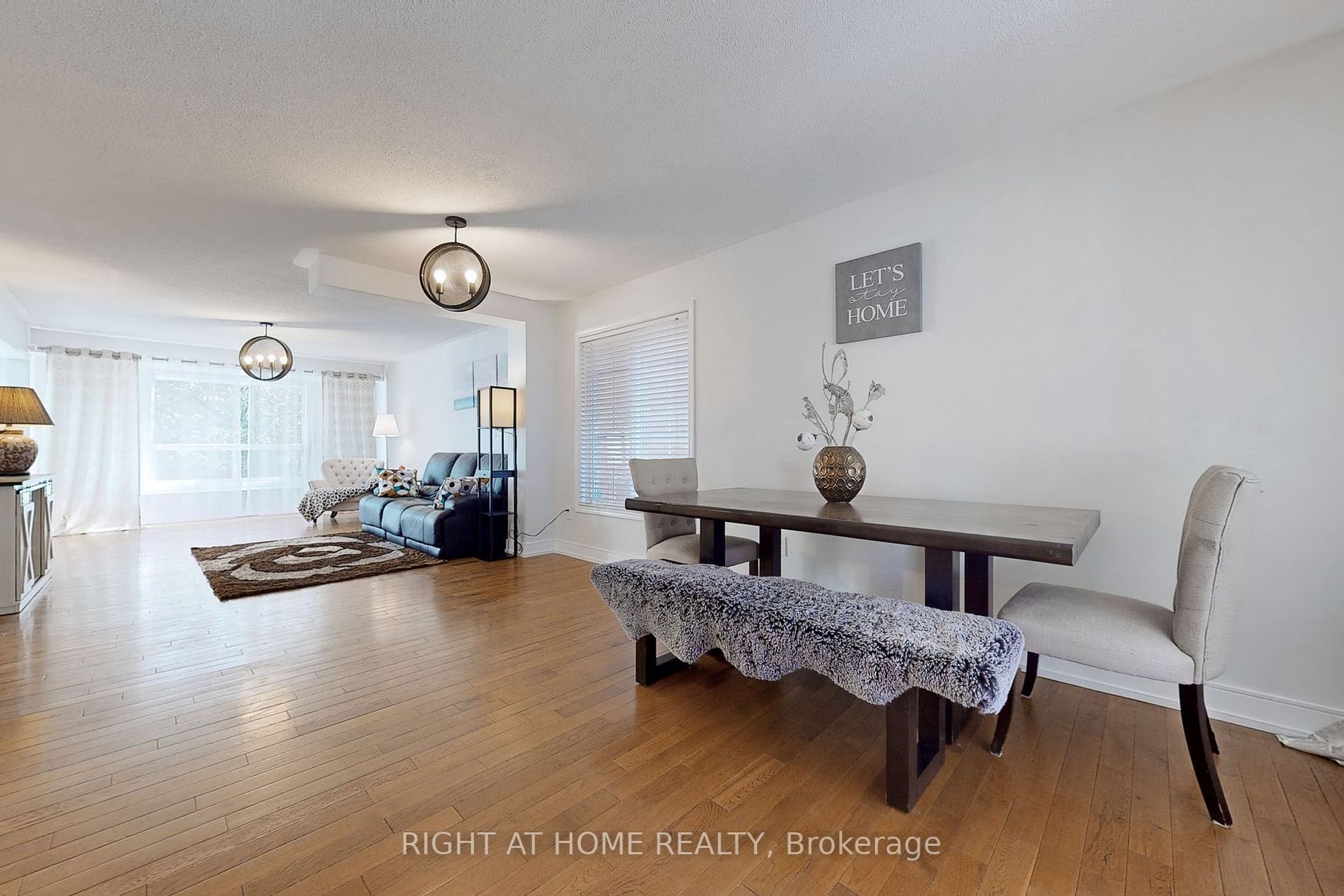 1348 Ashwood Terr