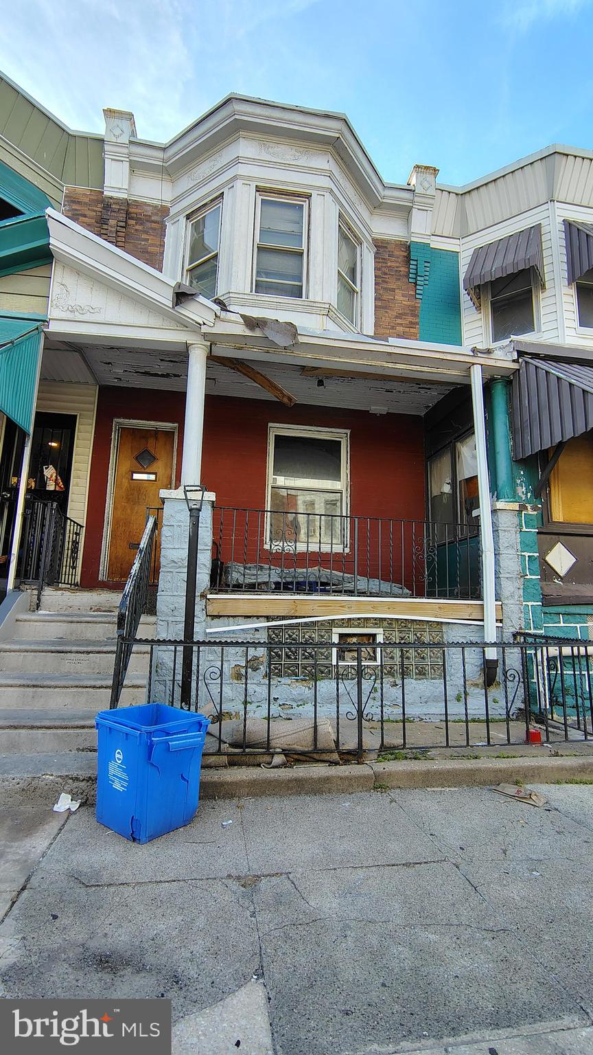 104 N Edgewood St  