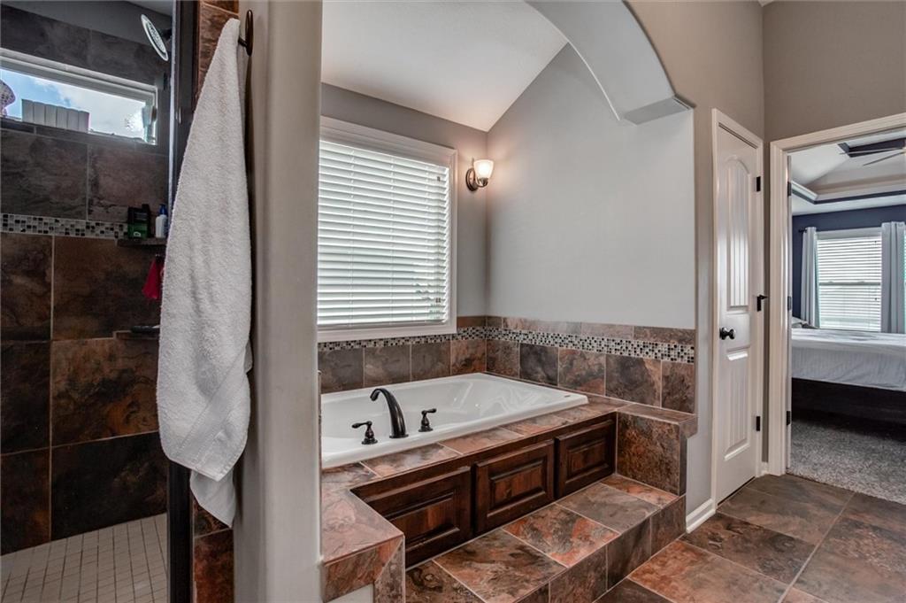 1319 NE 107th Terrace