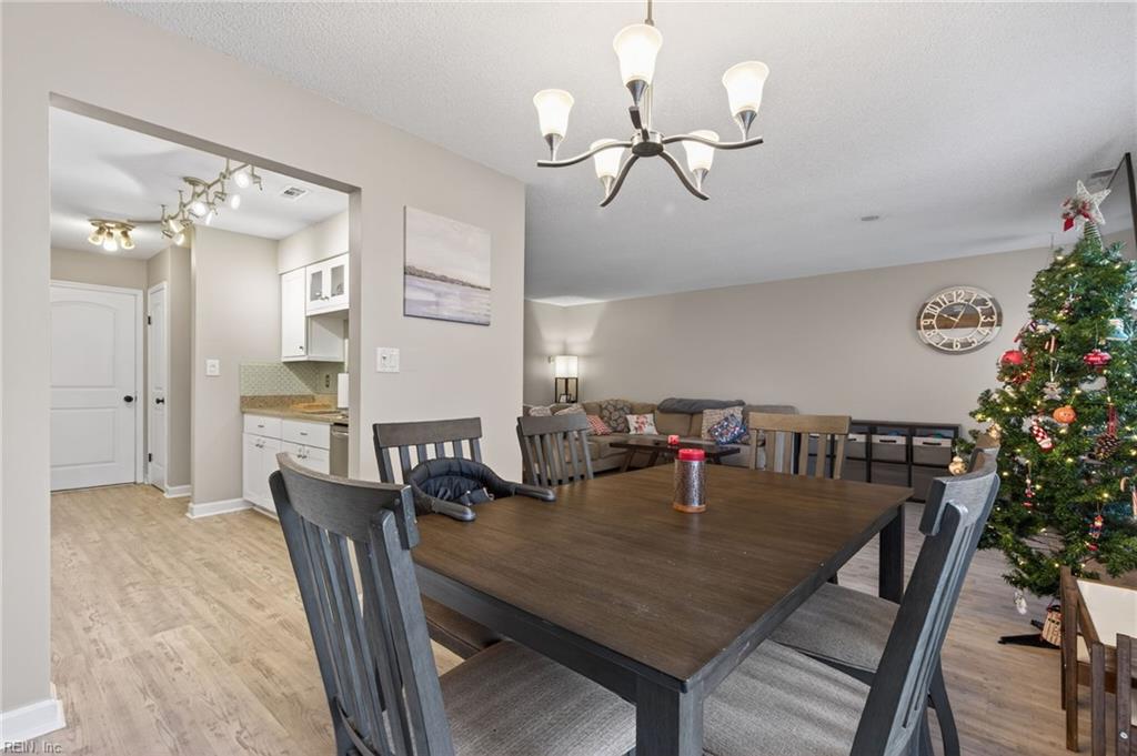 1512 Colonnade Drive