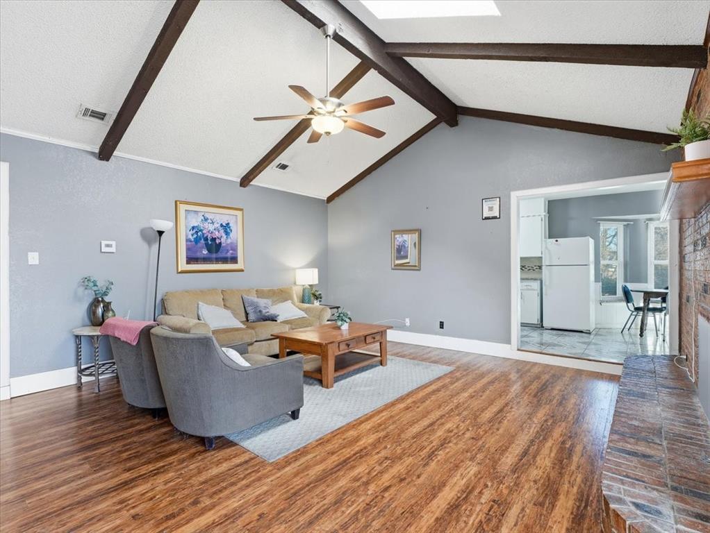 1401 Country Manor Road