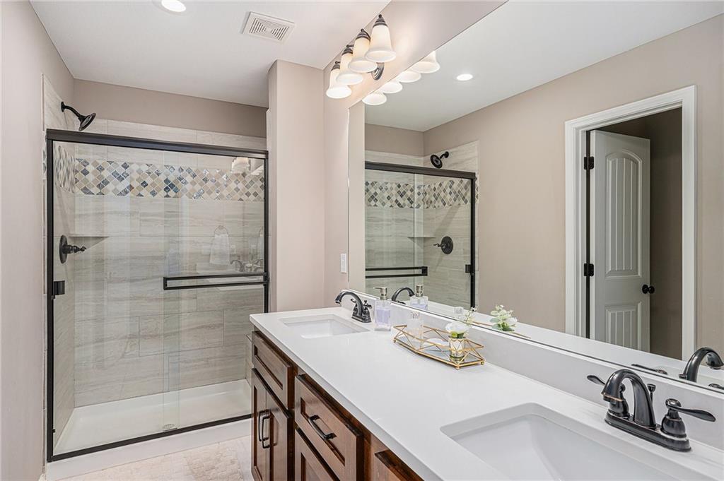 3608 NE 85th Terrace