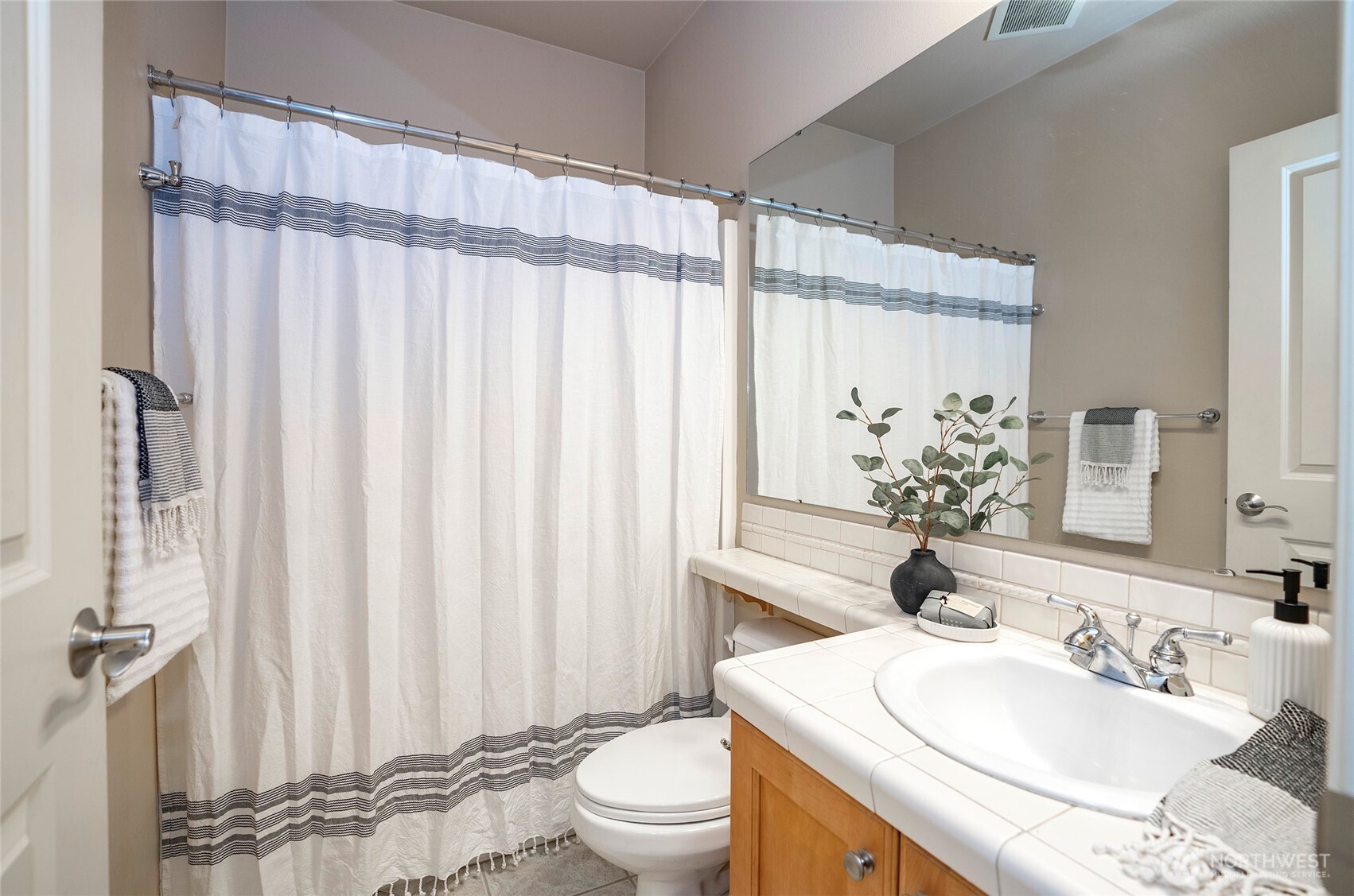 2440 S Steele Street 311