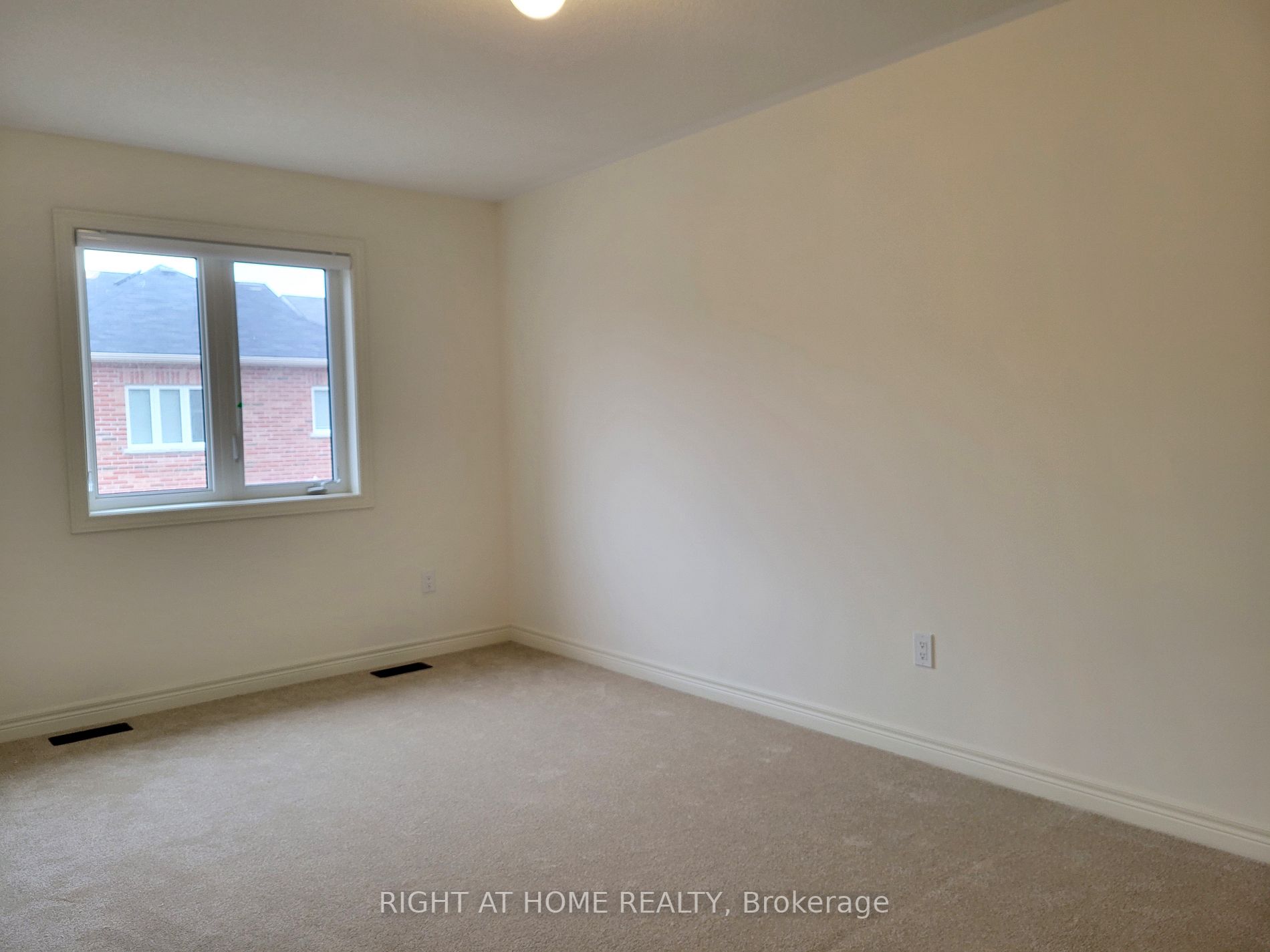 1265 Jim Brewster Circ