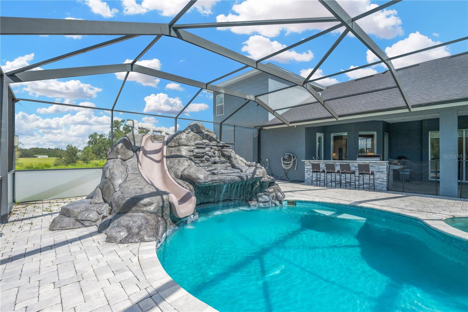 2850 Saddle Ridge Lane