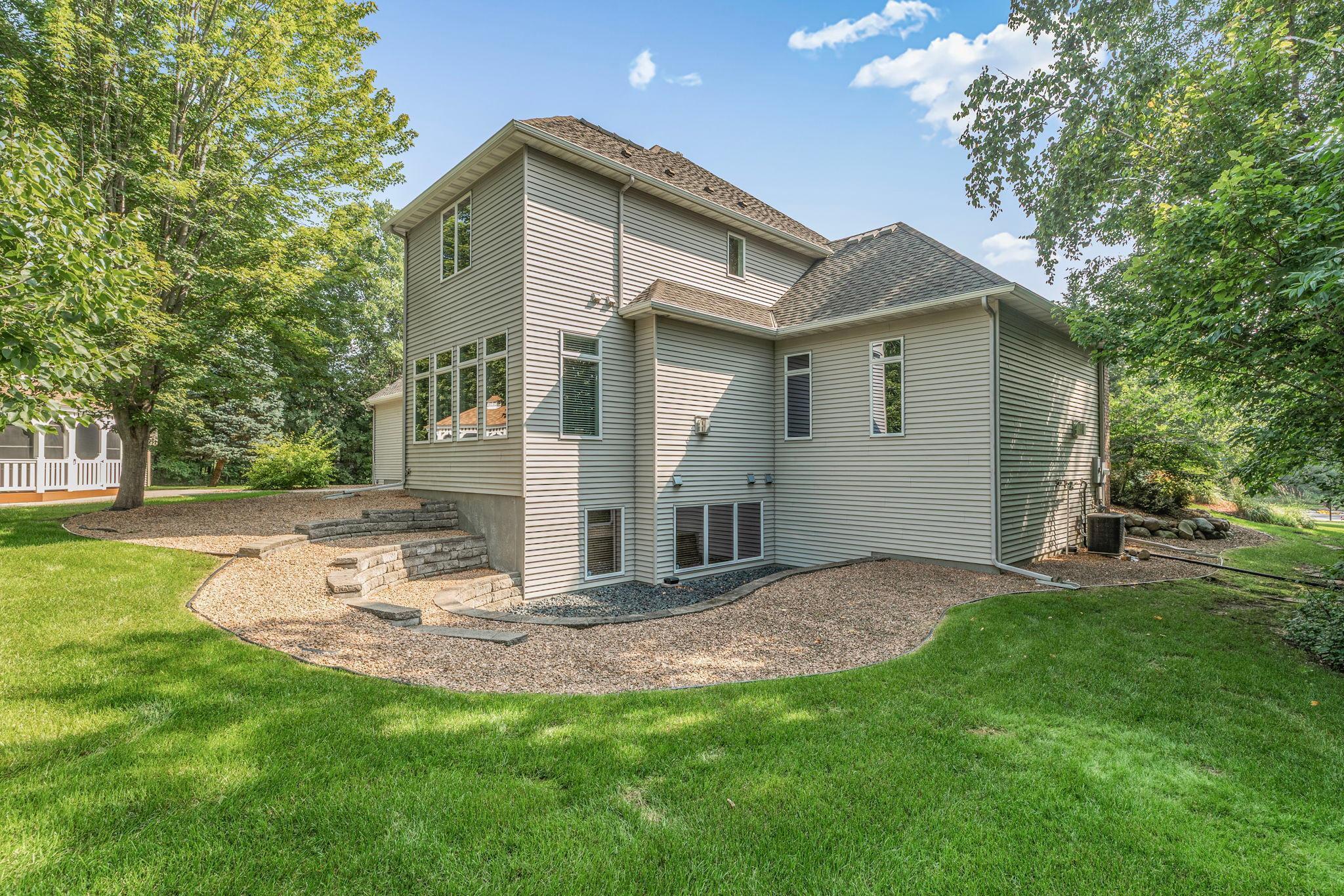 1621 Blackberry Circle