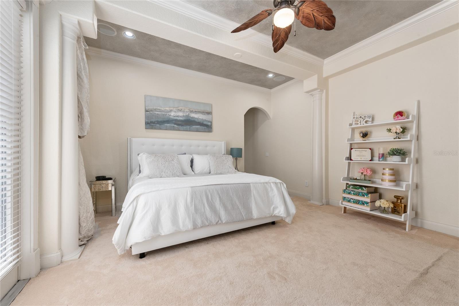 6221 Blakeford Drive