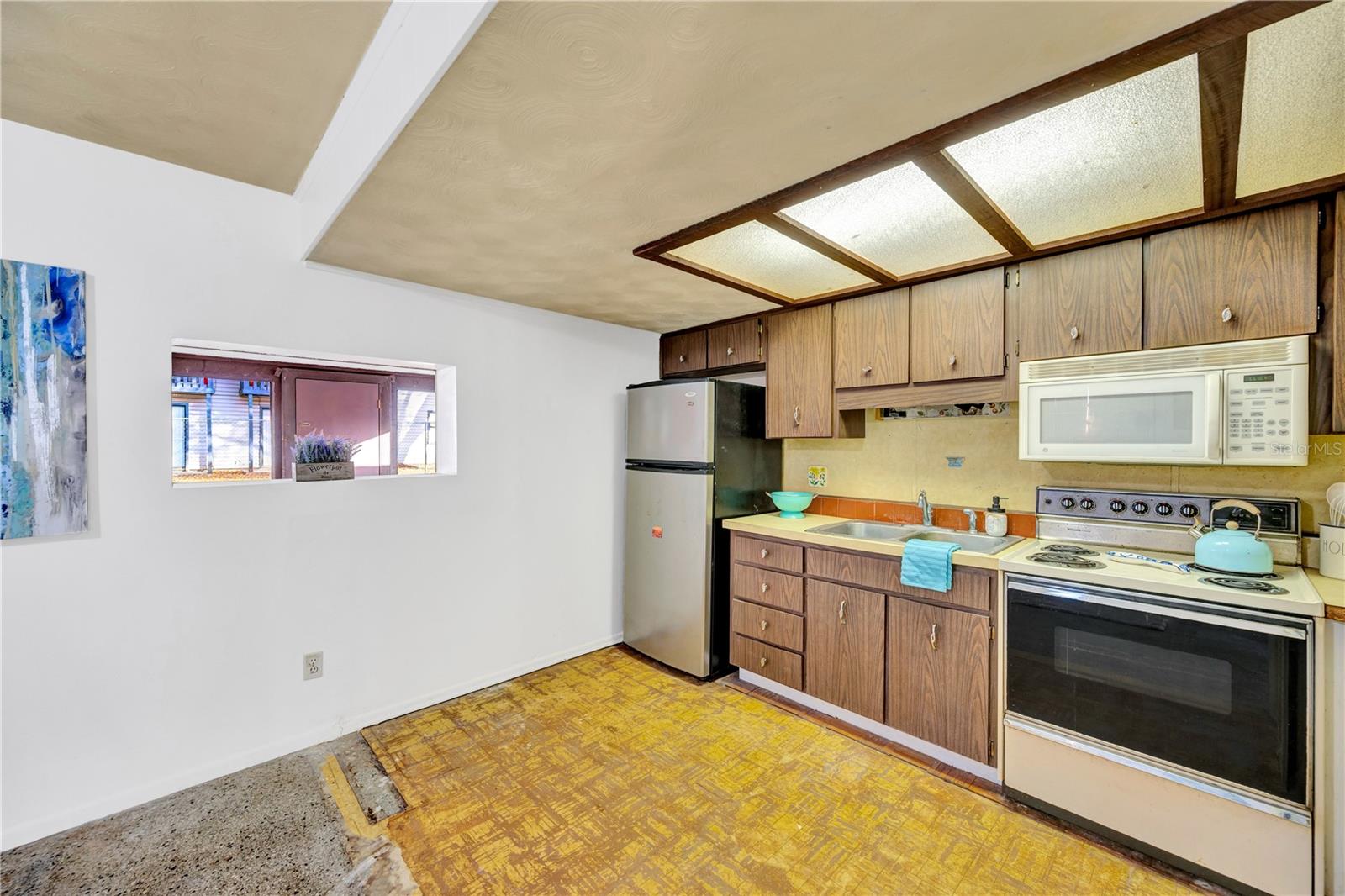 804 Papaya Drive