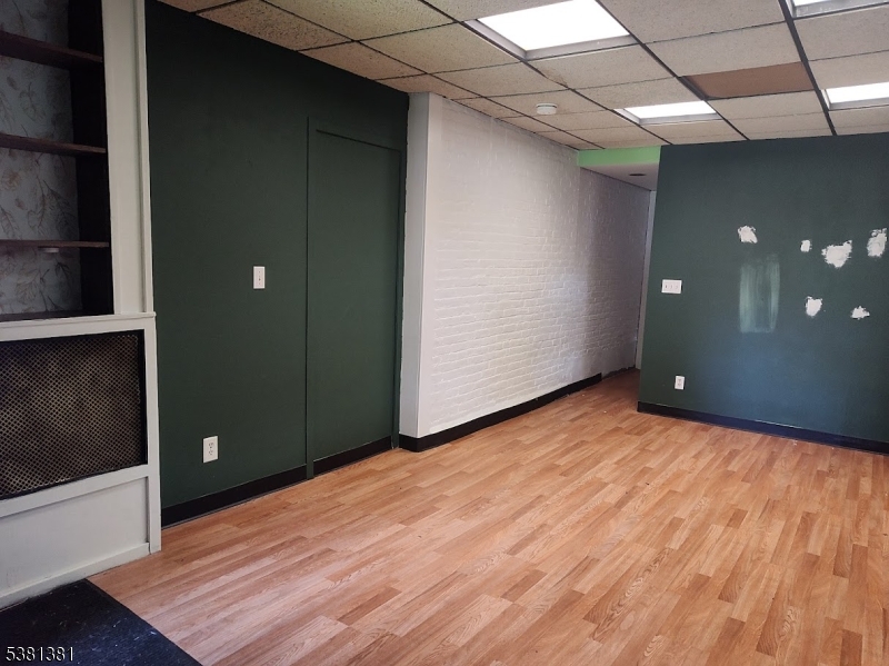 124 W Washington Ave Back