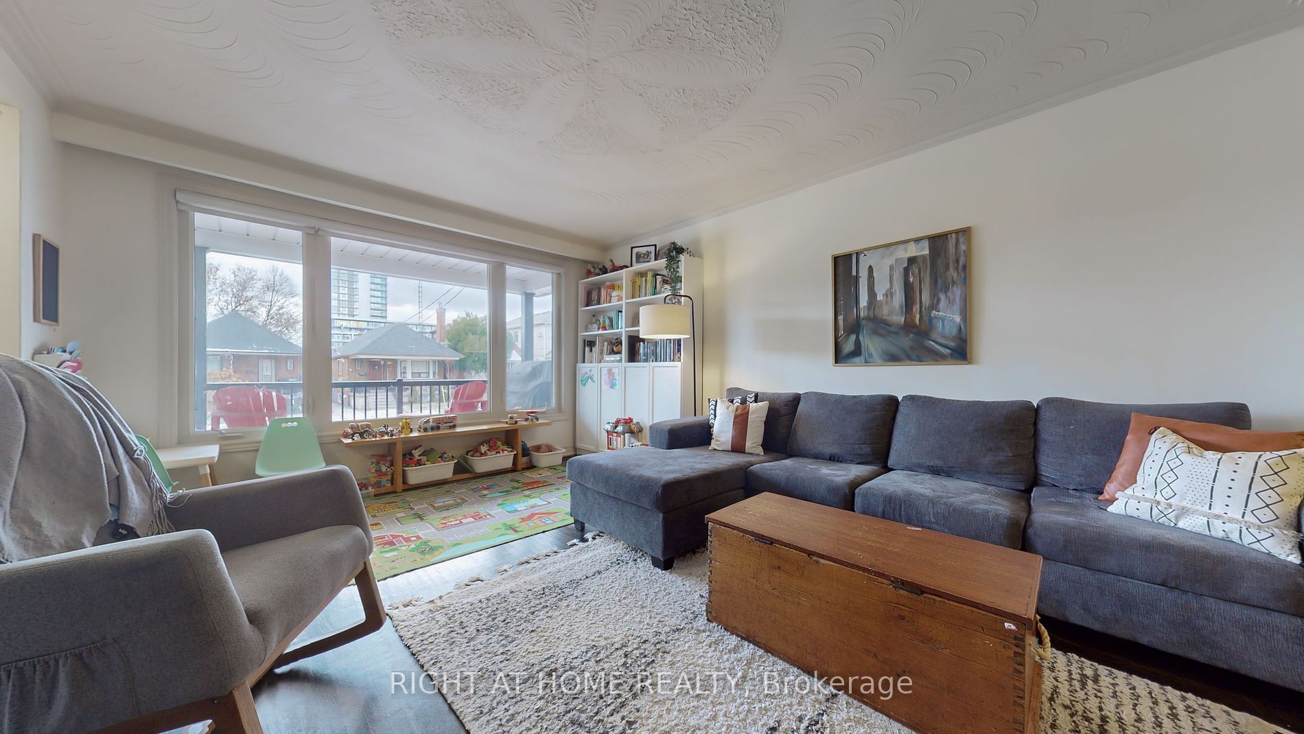 94 Belgravia Ave