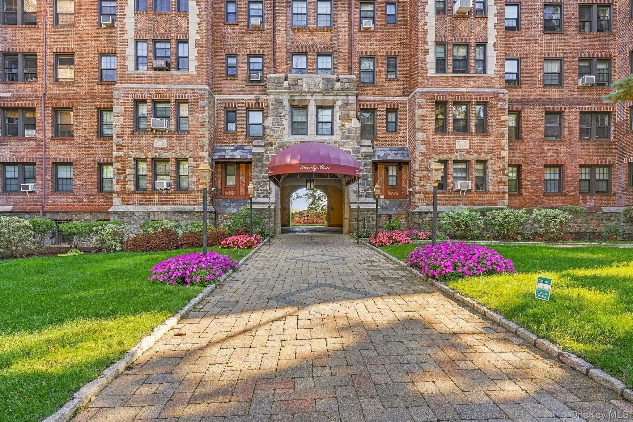 23 Old Mamaroneck Road 4K
