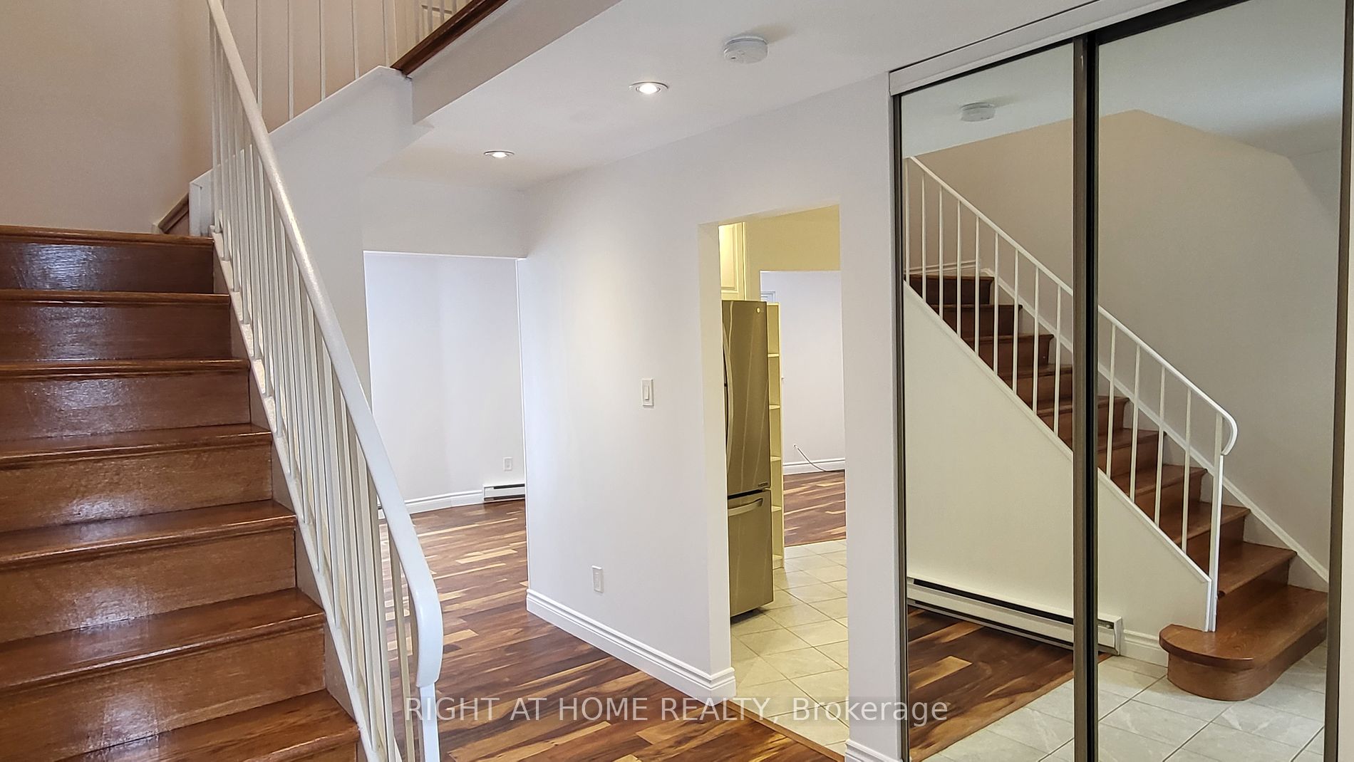 32 Niles Way