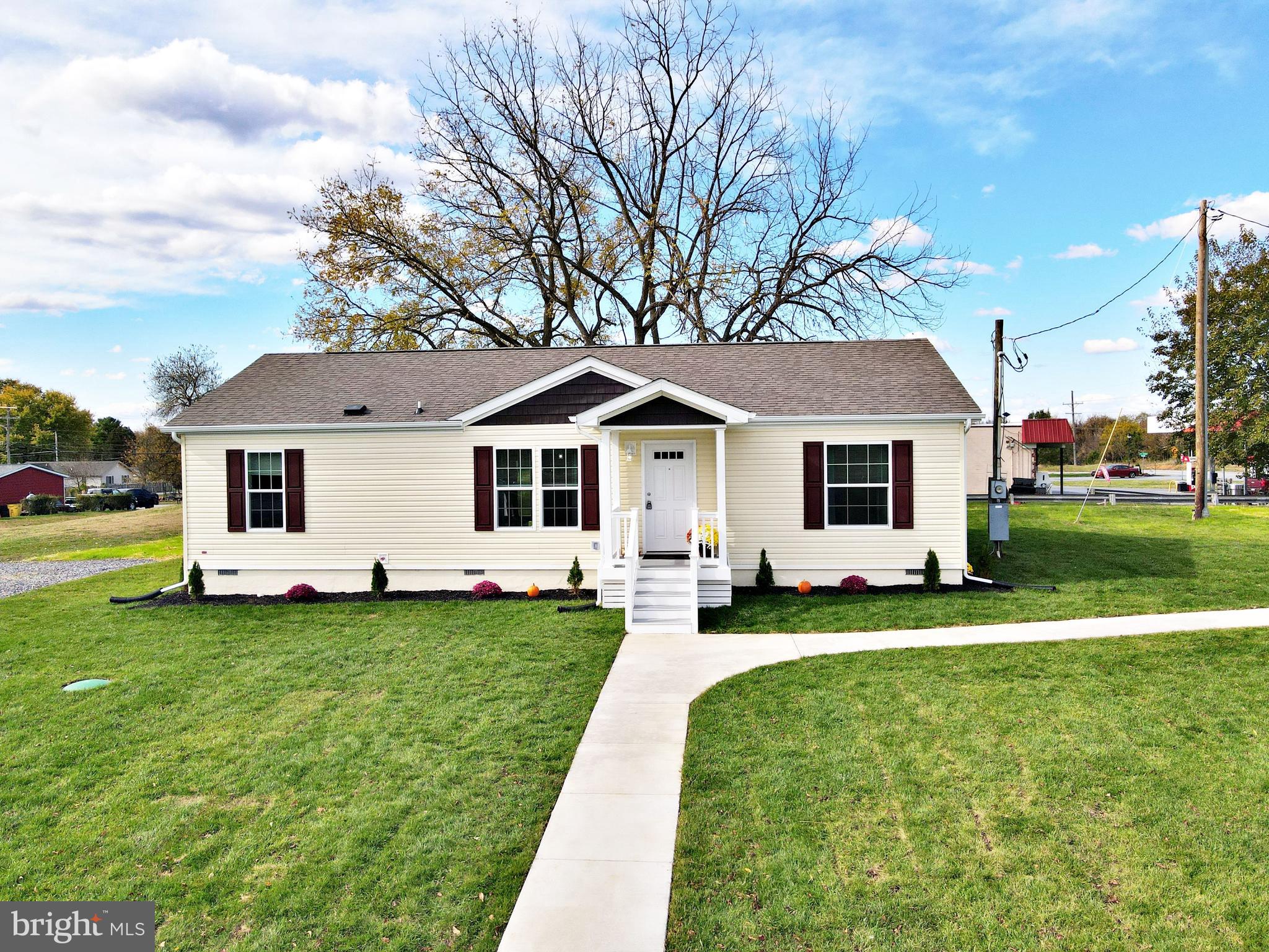 35 Fox Chase Ct  