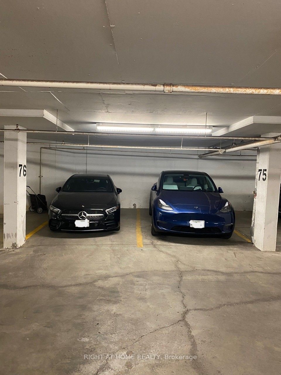 200 E Burnhamthorpe Rd 1504