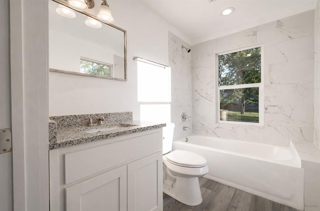 415 W 7th Street