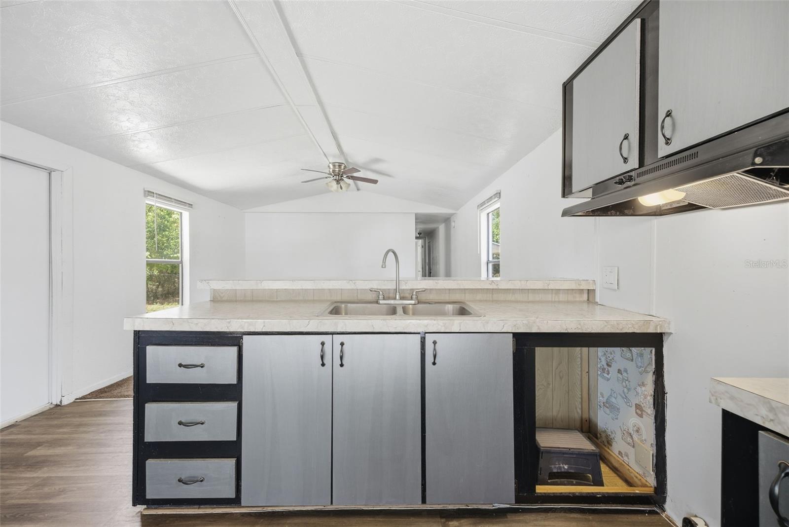 11410 Thomas Road