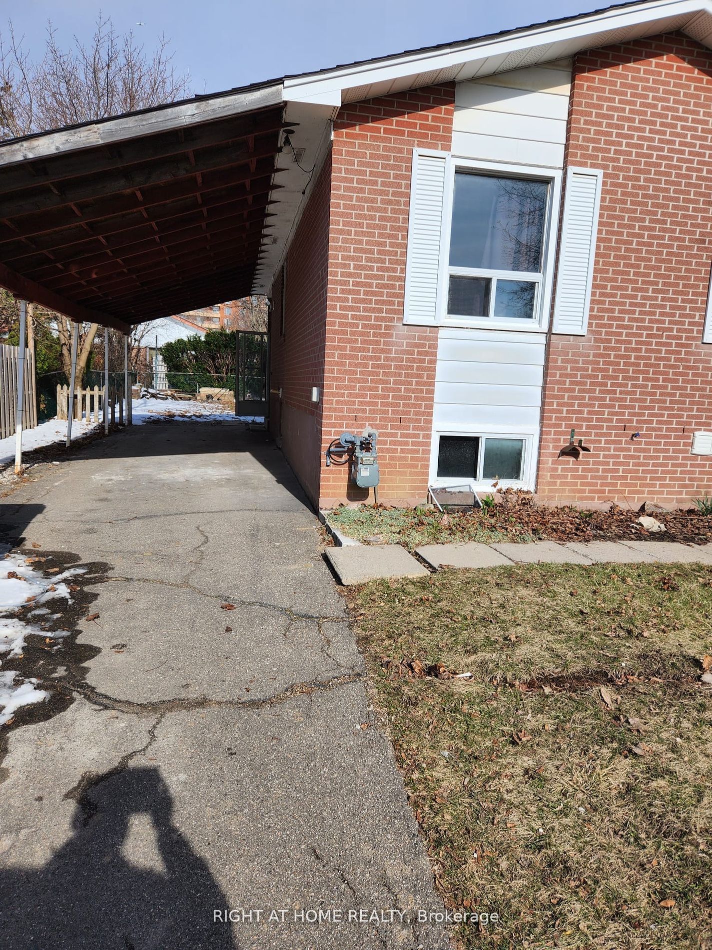 4 Stanley Crt (Upper)