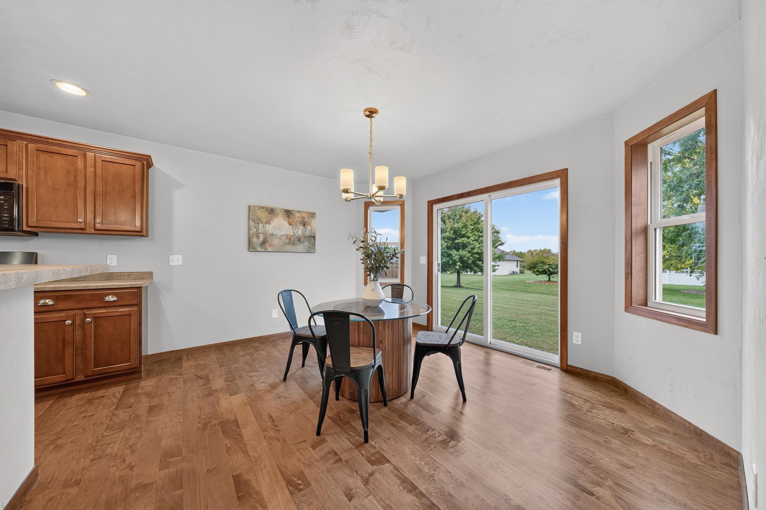 3875 Duchess Lane