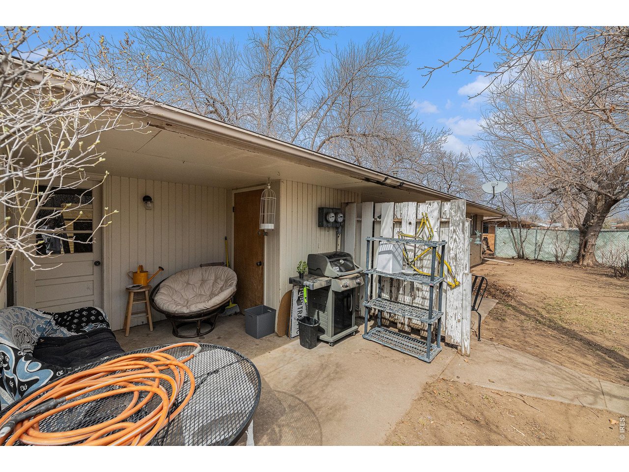449 E Drake Rd