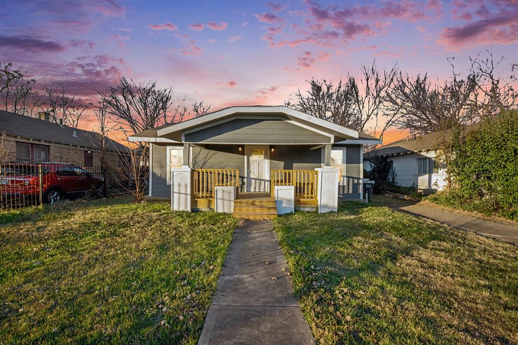 1265 E Maddox Avenue