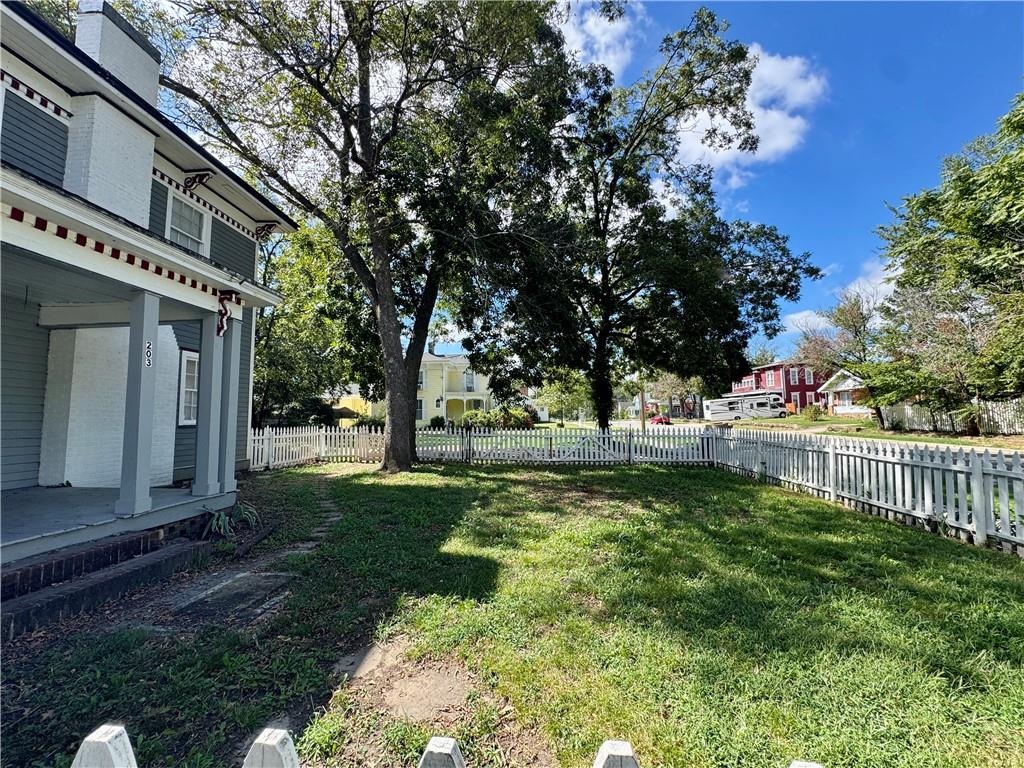 203 W Arch & 304 S Main Street