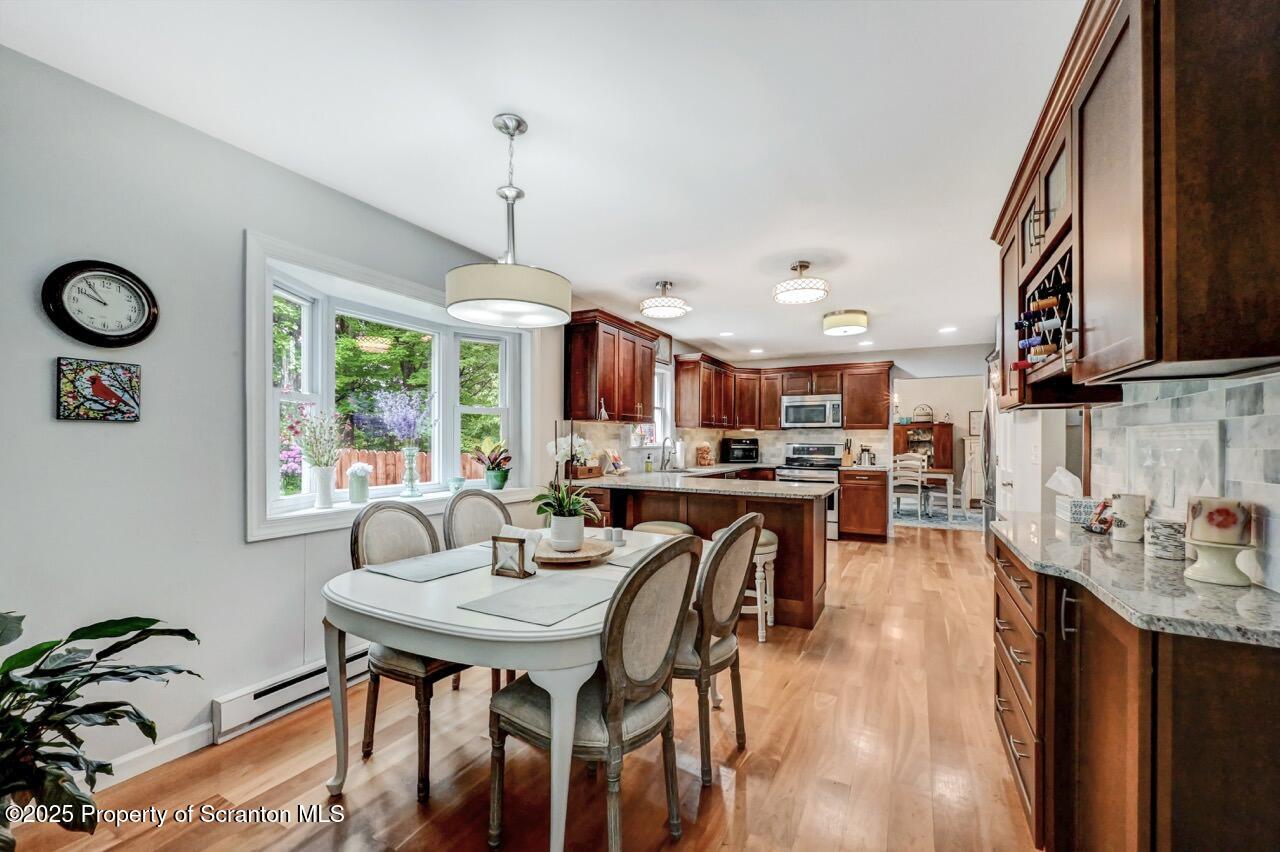 1001 Woodland Way