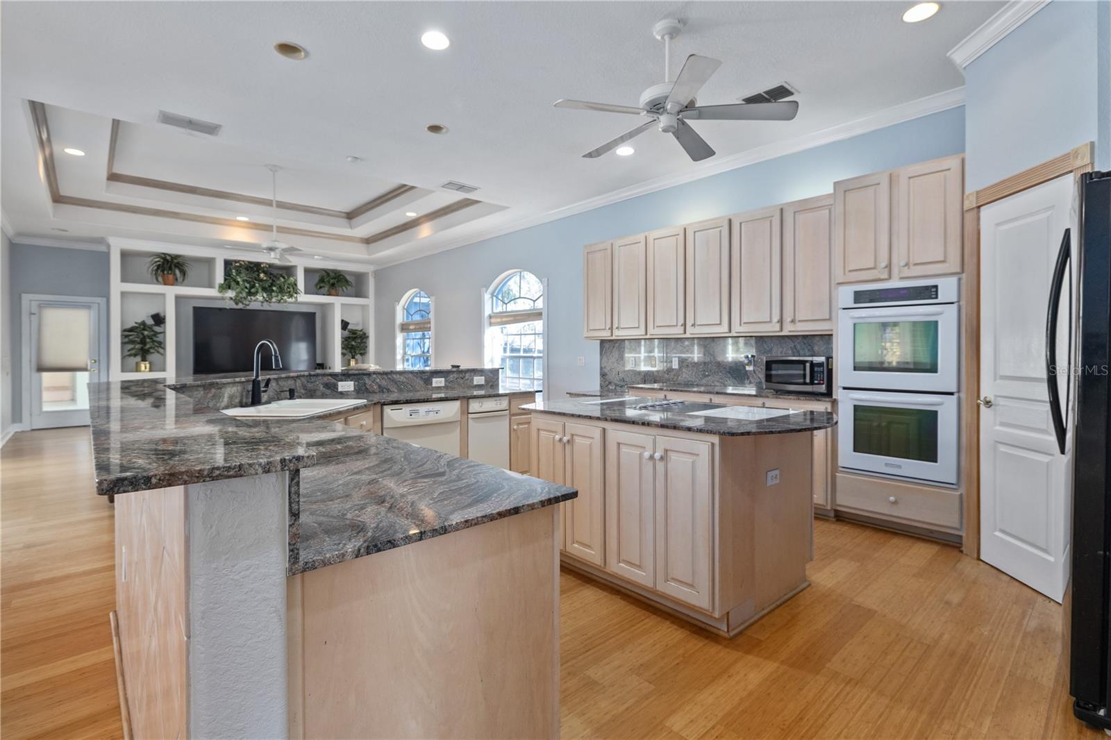 405 Chastain Road