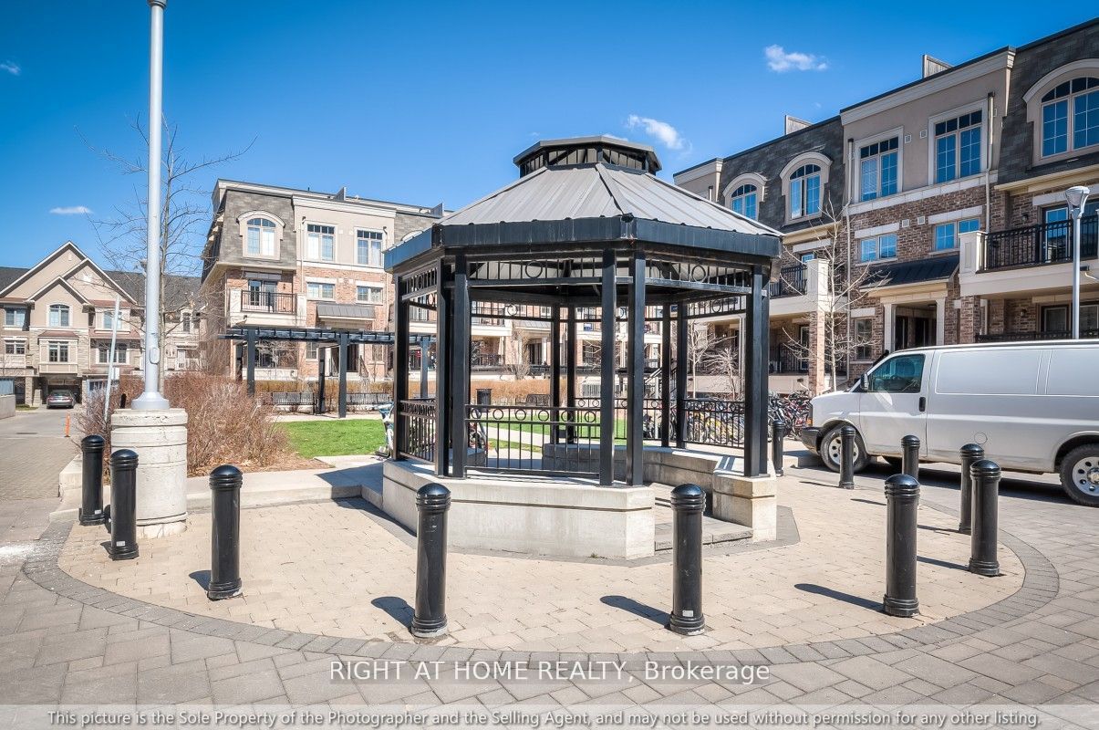 2441 Greenwich Dr 47