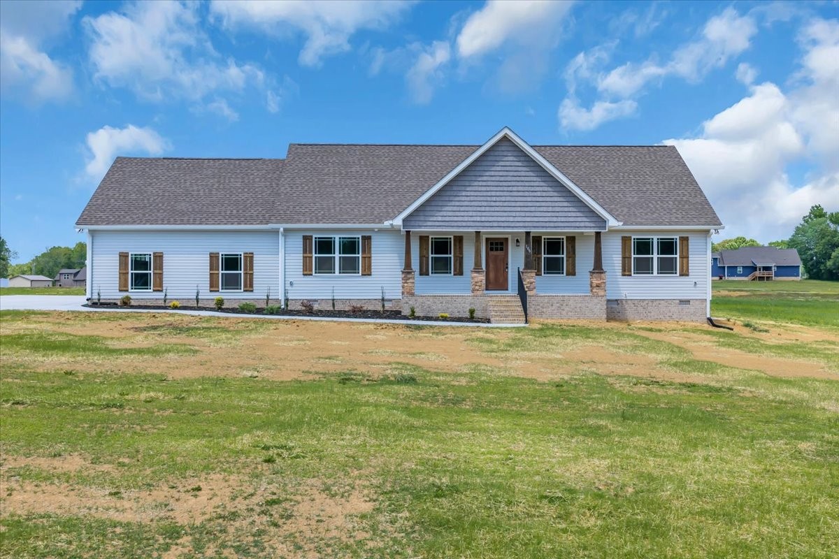 106 Wiseman Ln — sold