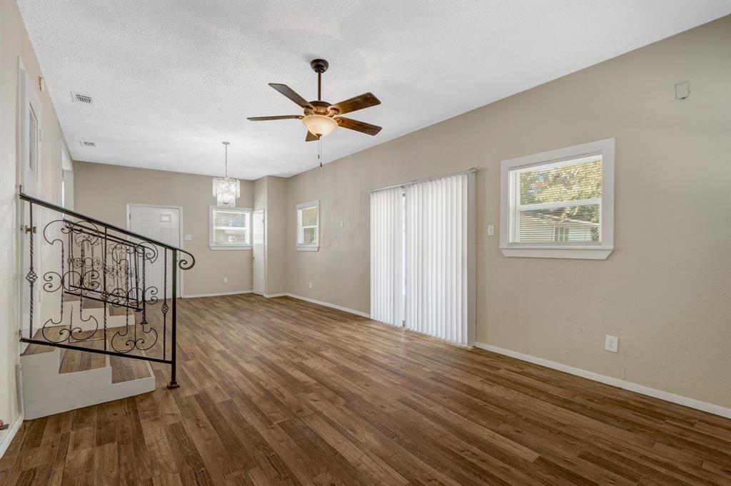 3119 Bertrand Avenue