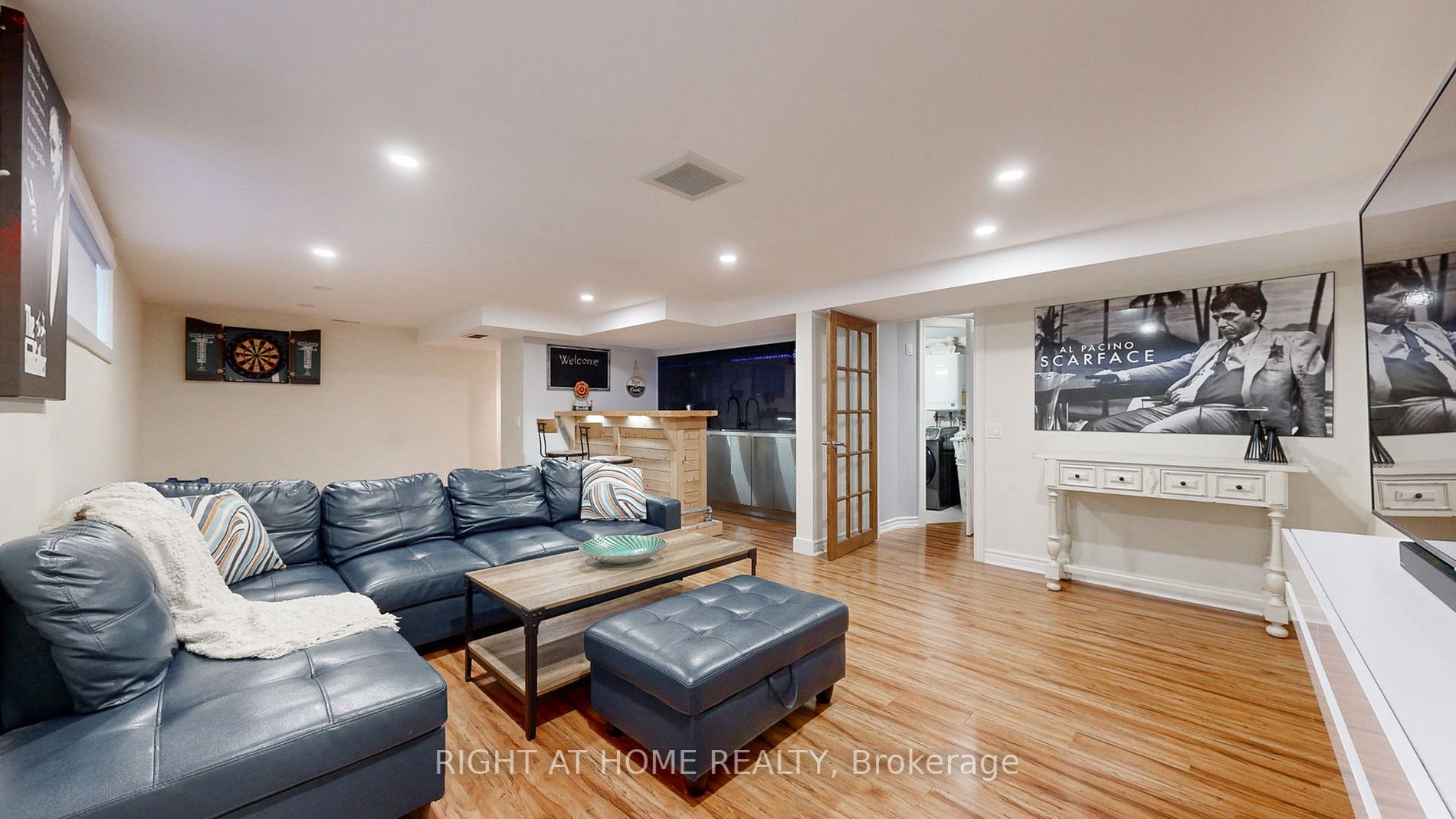 13 Westhampton Dr