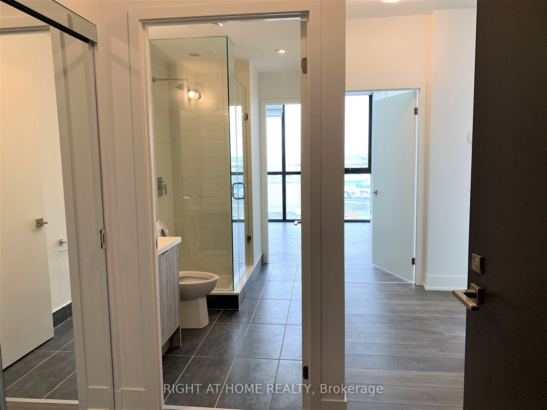 2916 Highway 7 Rd 1308