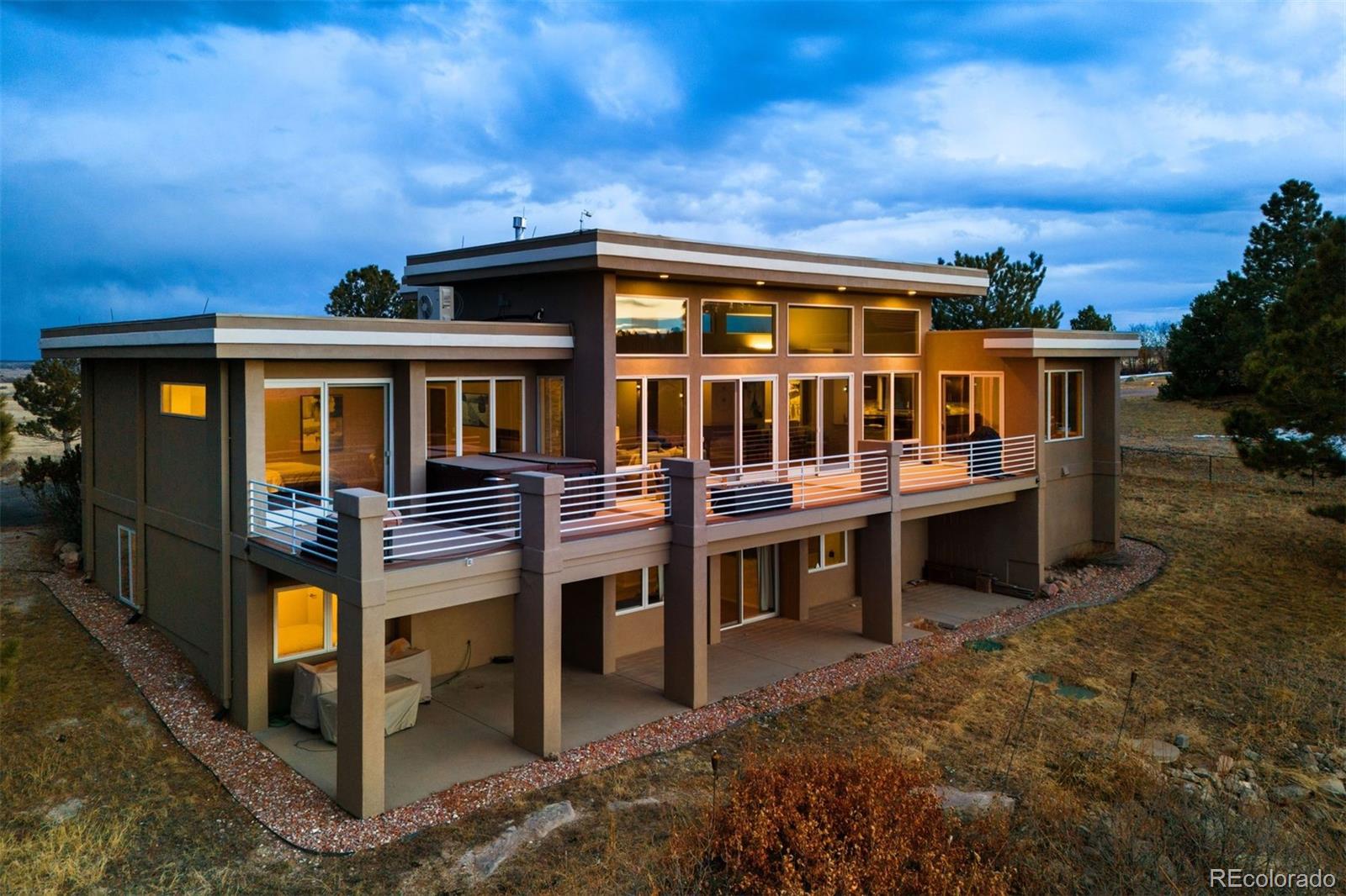 5585 N Mesa Drive