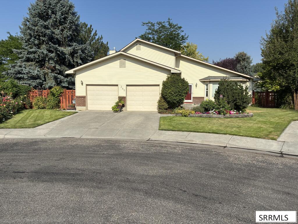 1265 Tipperary Court
