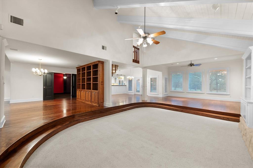 7 Woodland Drive