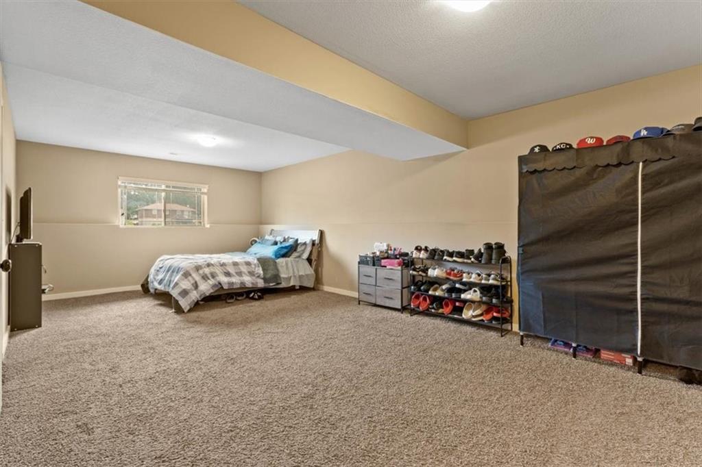 5016 N Wheeling Avenue