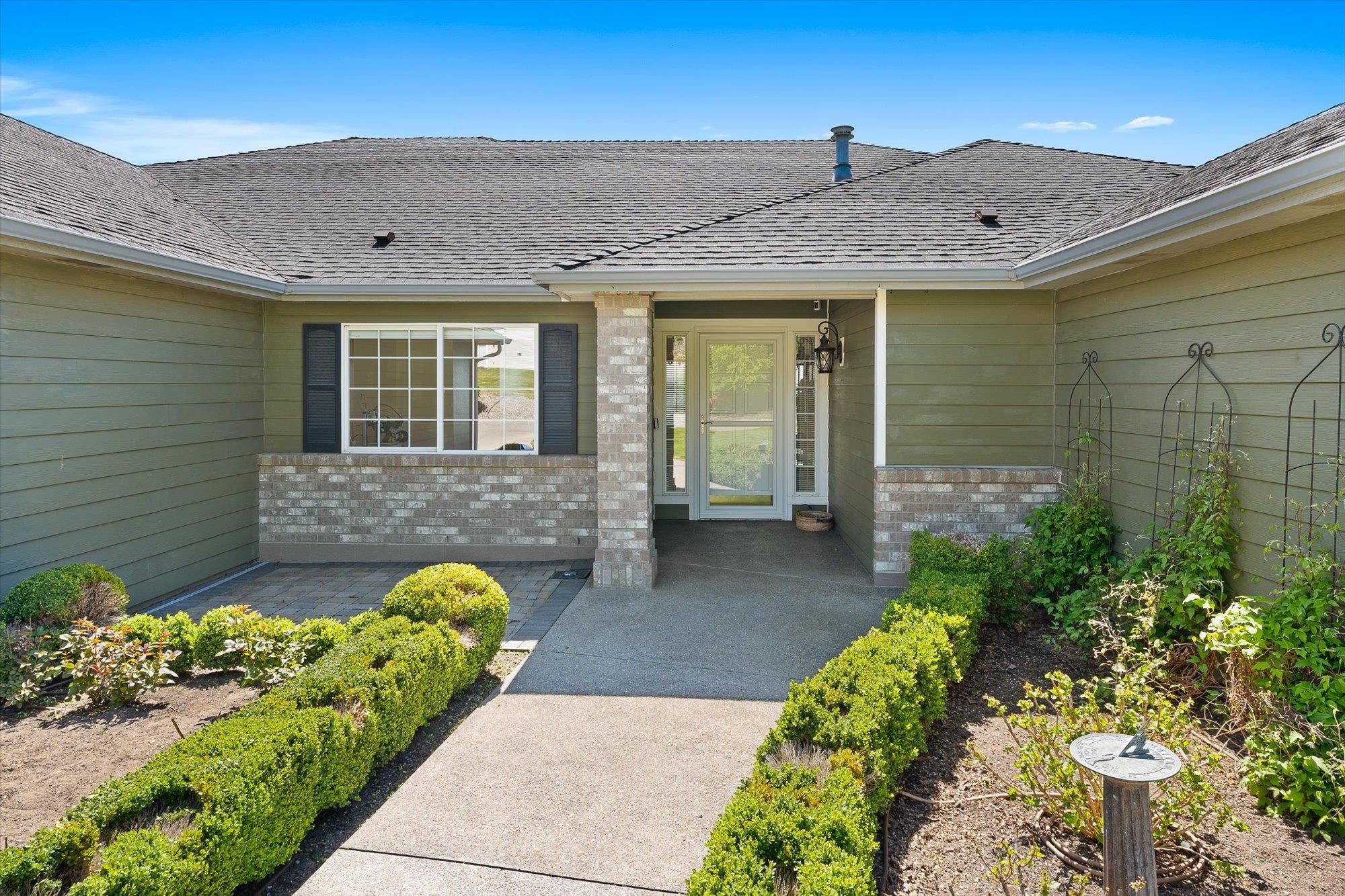 8720 E Woodland Park Dr