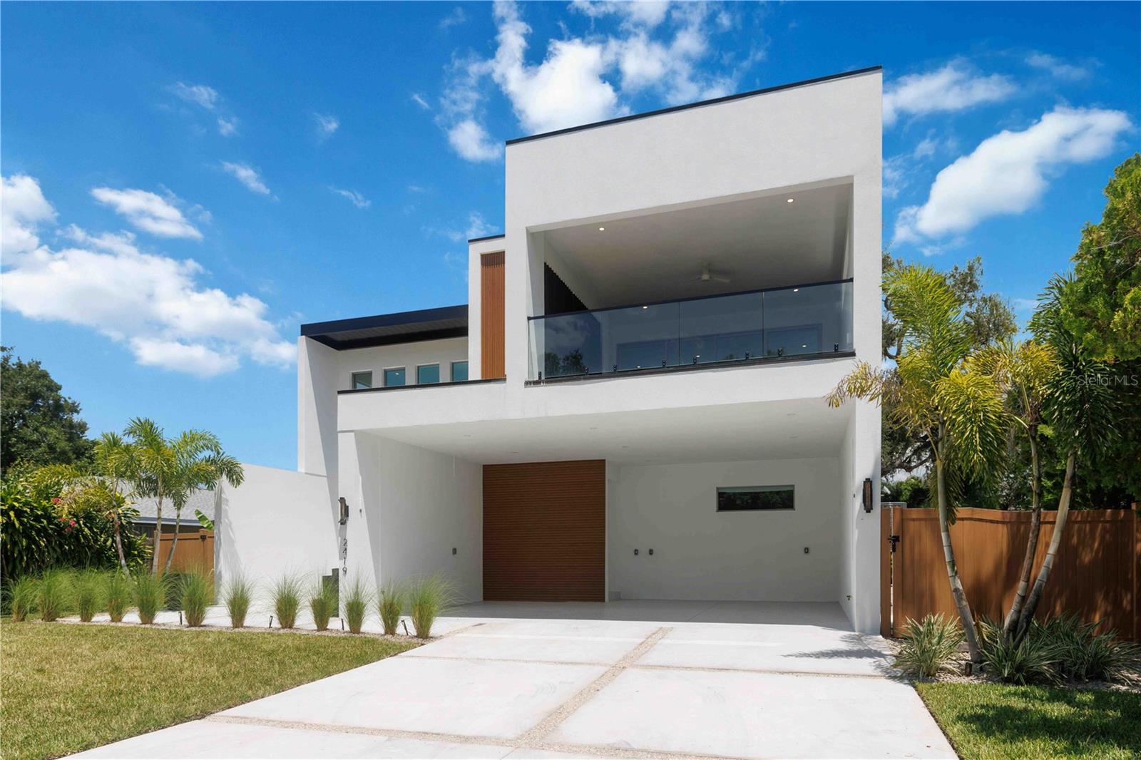 2419 Hillview Street, Sarasota, FL