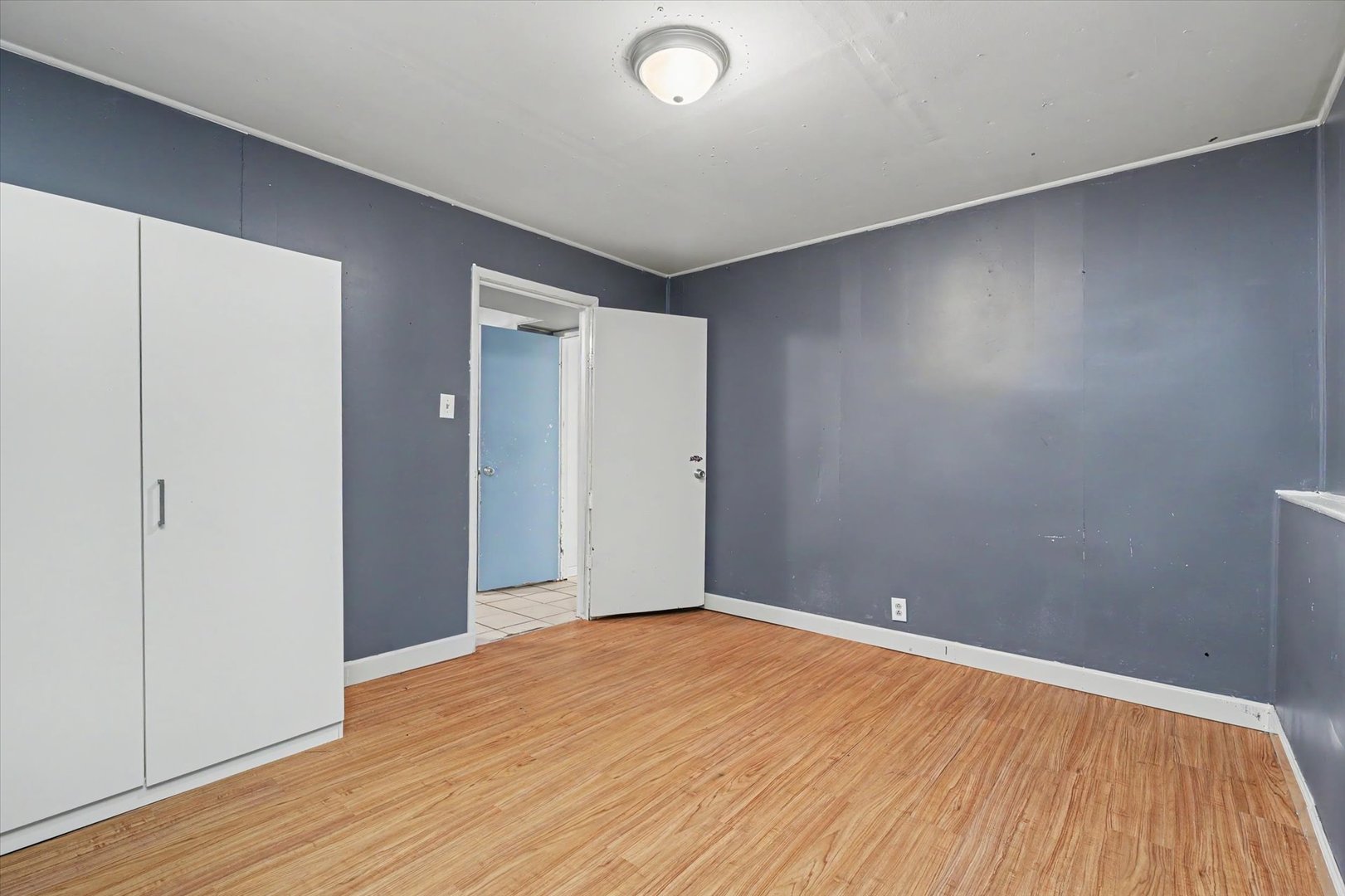 2401 Arden Drive