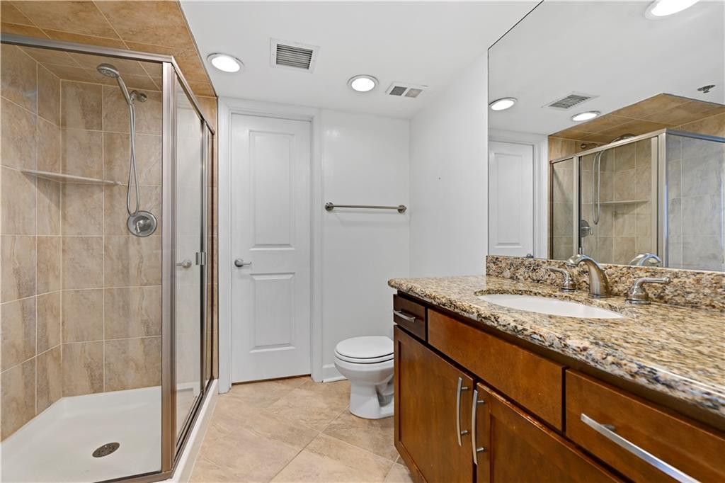 600 E Admiral Boulevard 1608