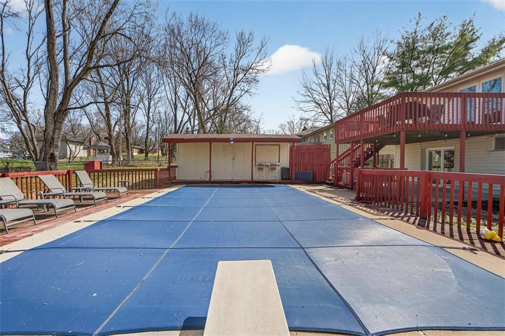 600 NE 114th Street