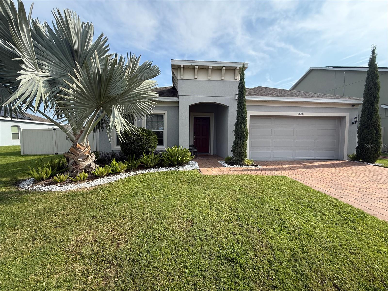 2600 Wadeview Loop