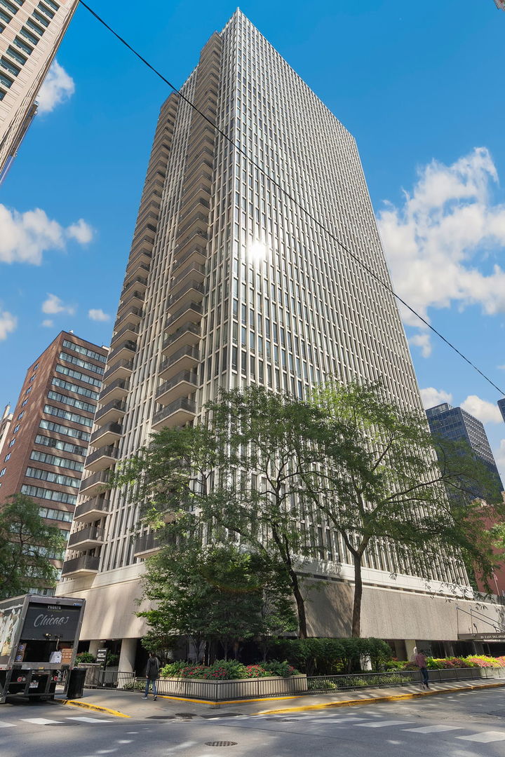 This exceptional BRAND NEW rehabbed 3-bedroom, 2-bathroom condo offers a rare opportunity to experience the best of city living. Located two blocks from the iconic Magnificent Mile, this beautiful CORNER unit delivers luxury, elegance, and unmatched urban convenience, all while being pet-friendly, making it perfect for an urban oasis. Located in a prime spot, this unit features a spacious open living area, a chef-inspired kitchen, and the vibrant cityscape. The chef's kitchen is a true culinary haven, equipped with high-end, smart KitchenAid/Bosch appliance package, luxury Brizo faucet, stylish matte black range hood, quartz countertops with a continuous backsplash for a seamless finish, and tons of storage including a pantry. The dry bar is perfectly situated to maximize your entertainment options with two Zephyr wine/beverage fridges, floating shelves, and additional storage. The very spacious living room with floor to ceiling windows and views of the John Hancock tower is ideal for relaxing and entertainment. The well-sized dining room connecting to the living room and kitchen is great for gatherings and holiday hosting. Step outside onto your large balcony, where you can enjoy a morning coffee or evening cocktail while taking in the views of surrounding iconic buildings. The new floorplan is smartly designed to maximize every square inch. The enormous primary bedroom is a true primary suite with a custom built-out walk-in closet, luxurious ensuite bathroom with designer tiles, double vanity, and walk-in shower with 6 body-sprayers and double shower heads. The second bedroom is extremely comfortable with tons of closet space and recessed lighting throughout. Conveniently located on the West wing, the 3rd bedroom allows for tons of flexibility such as a den, office, bedroom and is separated from the living/dining room with double black metal framed sliding glass doors. The 2nd bathroom is both convenient and beautiful with a deep Kohler soaking tub and double vanity. IN-UNIT laundry allows for effortless living. Every detail has been meticulously crafted, including new recessed lighting throughout, designer light fixtures, smart appliances, smart dimmable light switches, engineered white oak hardwood floors, and ample organized storage. 200 E Delaware is a very well-run building that offers 24/7 doorman and on-site management and engineer, receiving room, beautifully renovated lobby and party room, great fitness center, on-site convenience store, bike storage, an outdoor heated pool, grill and sundeck.
