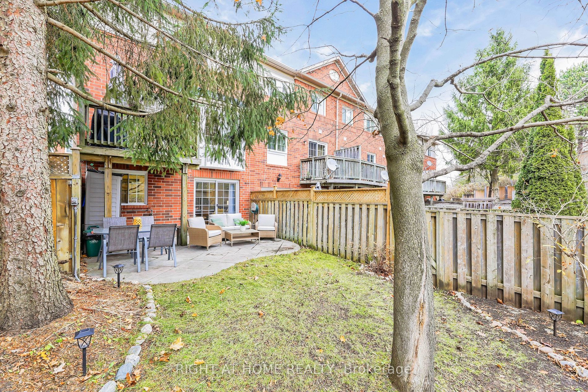 130 Mosaics Ave 40