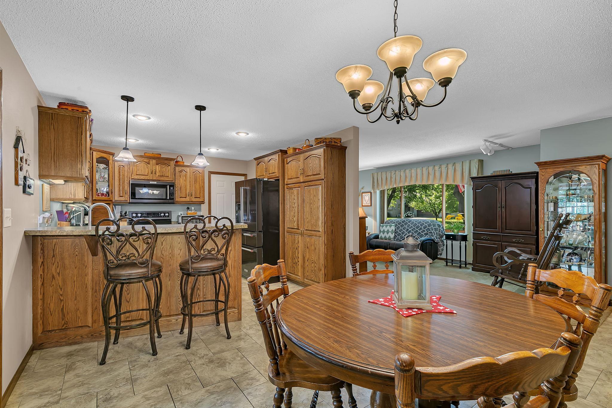 6209 Laurel Road