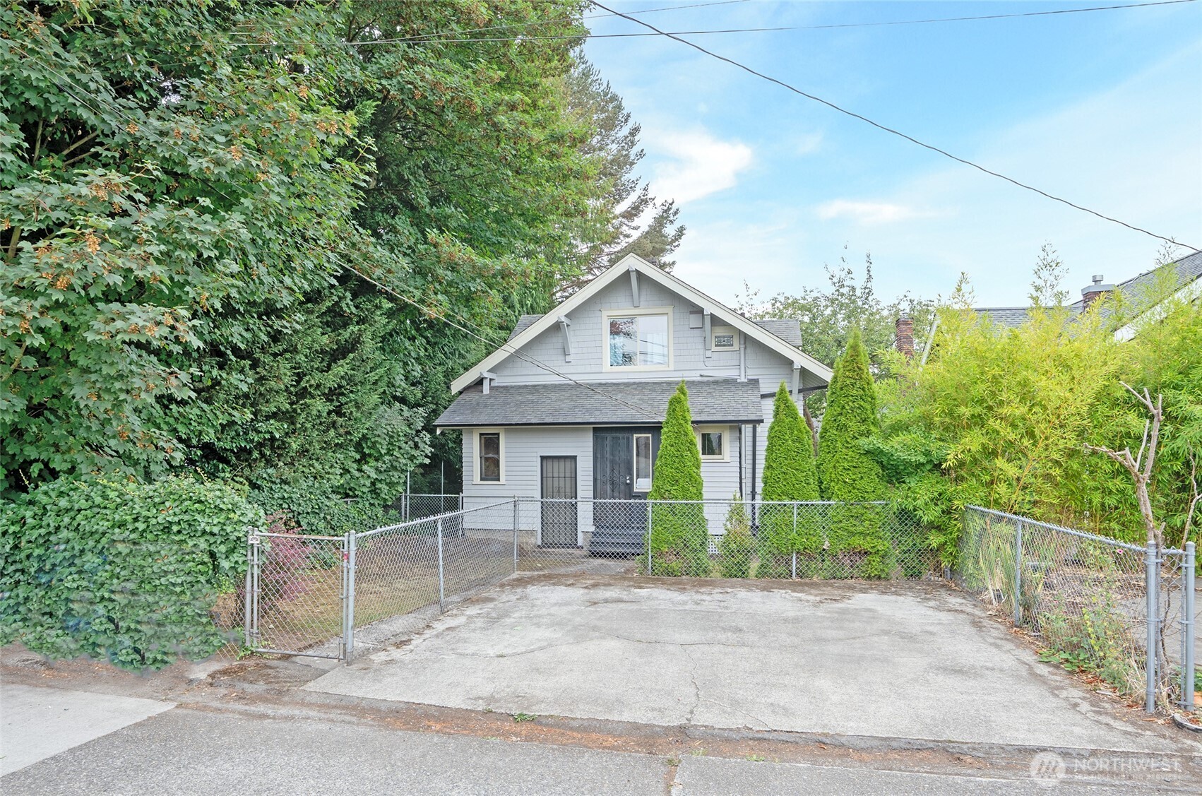 621 N Pine Street