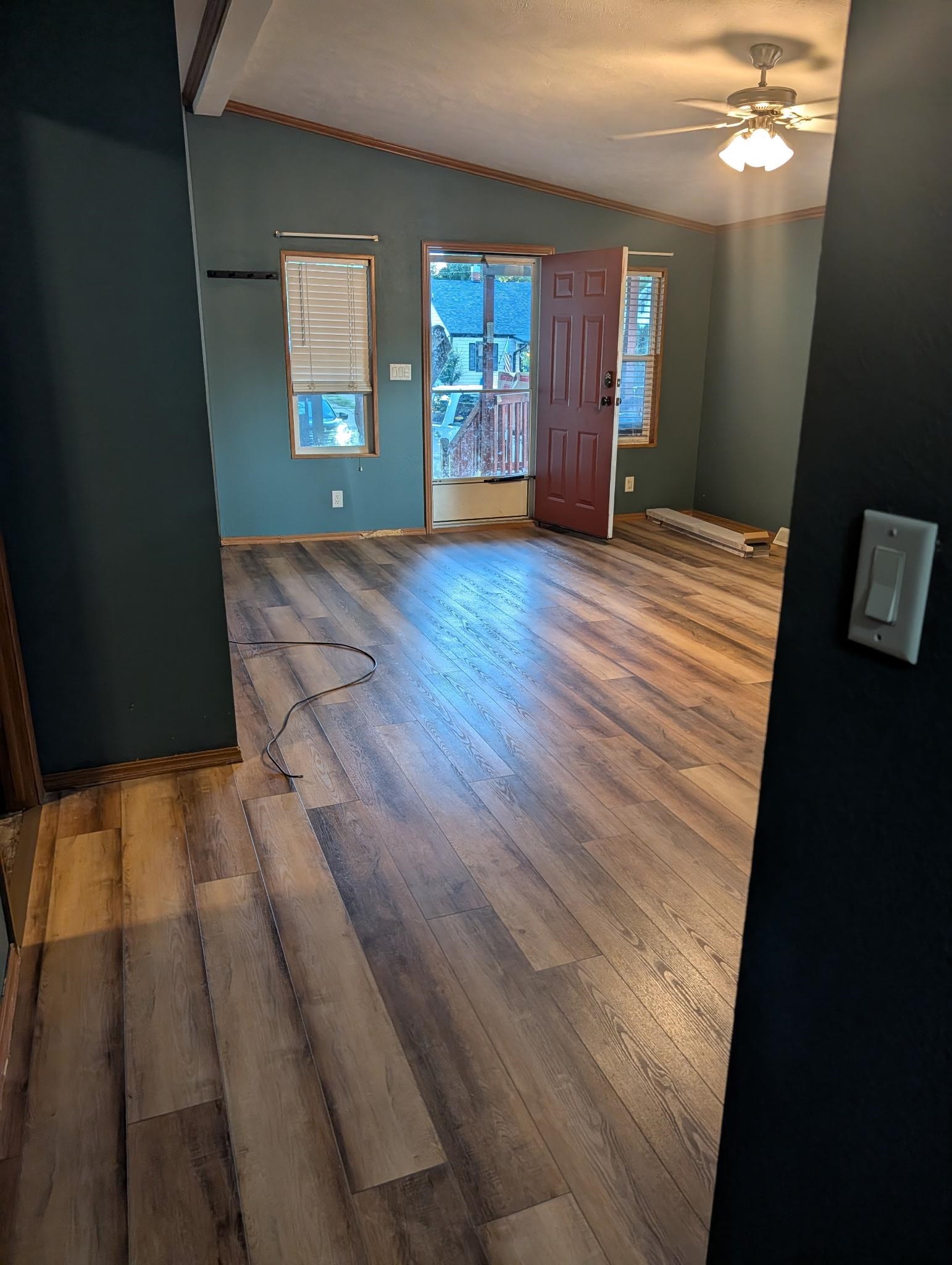 916 E 8th