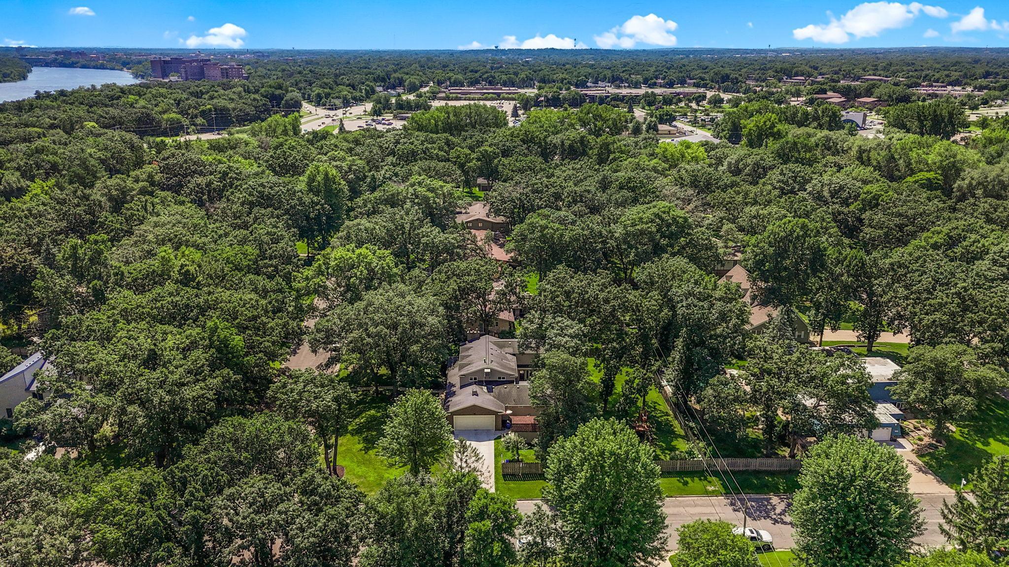 2021 Hillcrest Drive